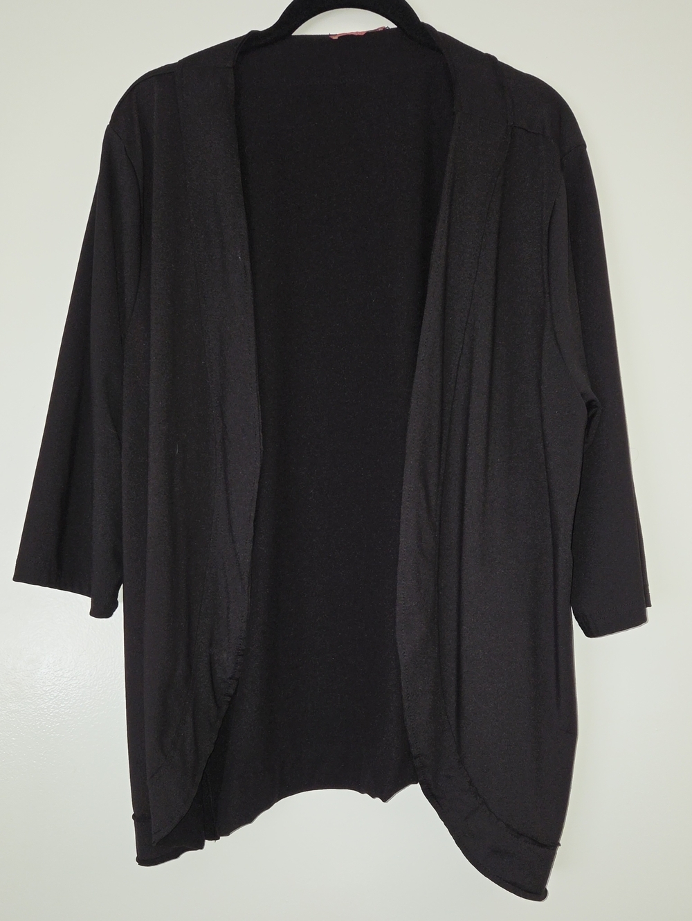 Simply Aster by Firmiana Black Open Front Rounded Hem Lightweight Cardigan